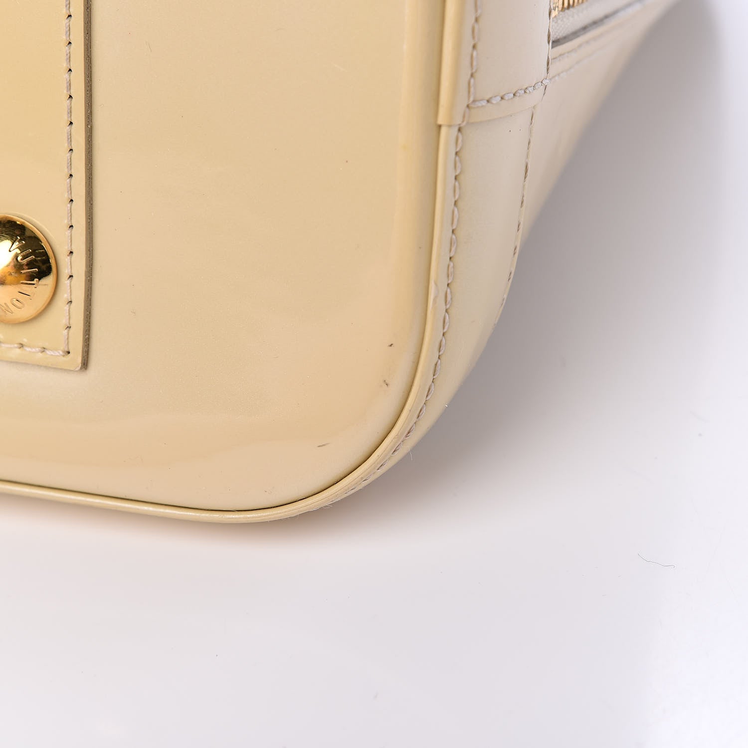 Louis Vuitton Vernis Alma PM Blanc Corail 12 of 18