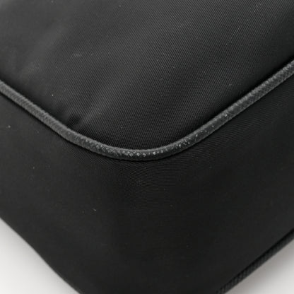 Prada Nylon Re-Edition 2005 Shoulder Bag Black 11 of 18