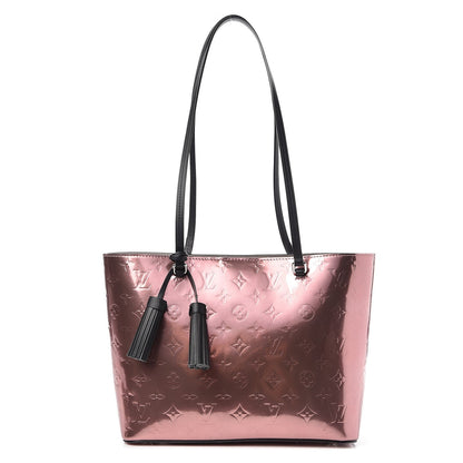 Louis Vuitton Vernis Long Beach PM Rose Cuivre 1 of 9
