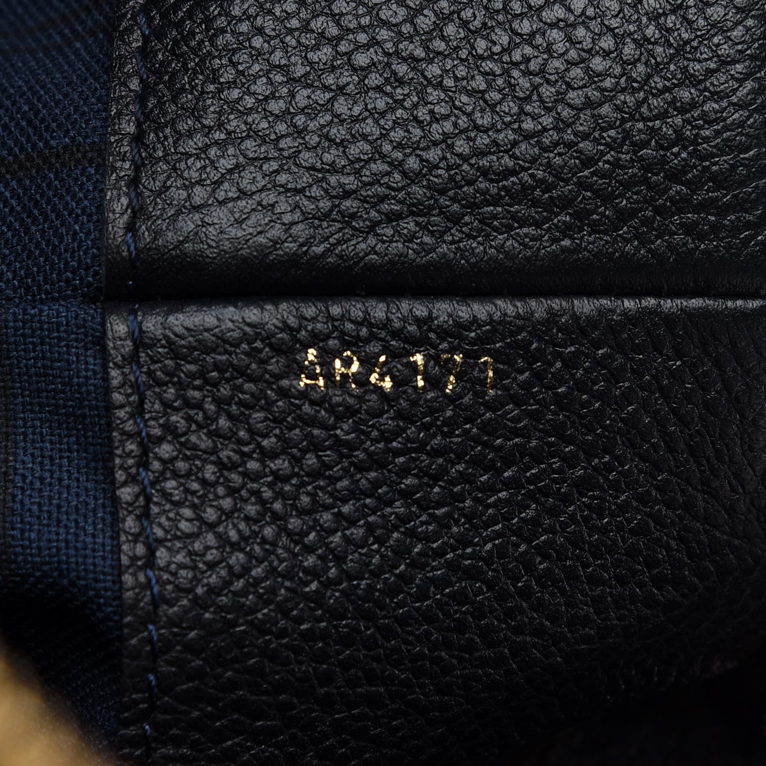 Louis Vuitton Empreinte Suede Audacieuse GM Infini 7 of 9