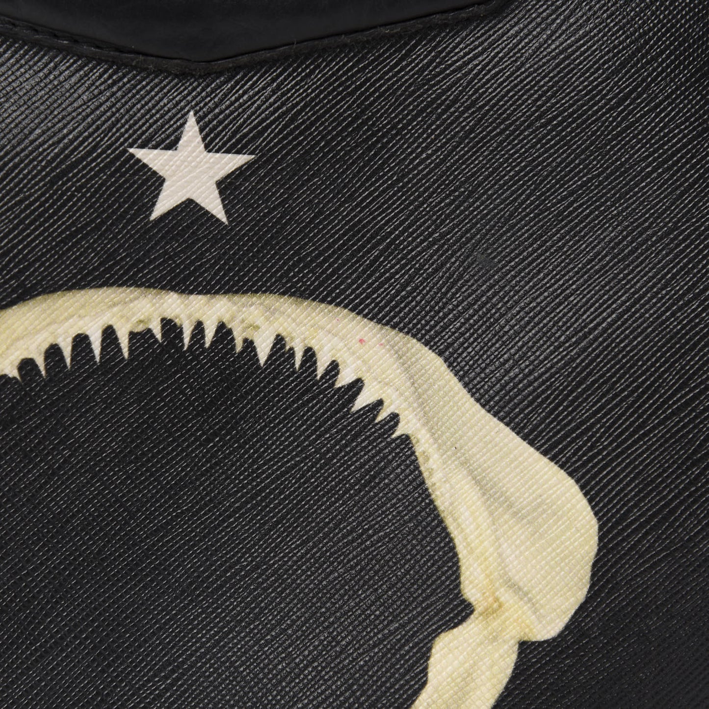 Textured Coated Canvas Medium Antigona Shark Jaw Cosmetic Pouch Black
