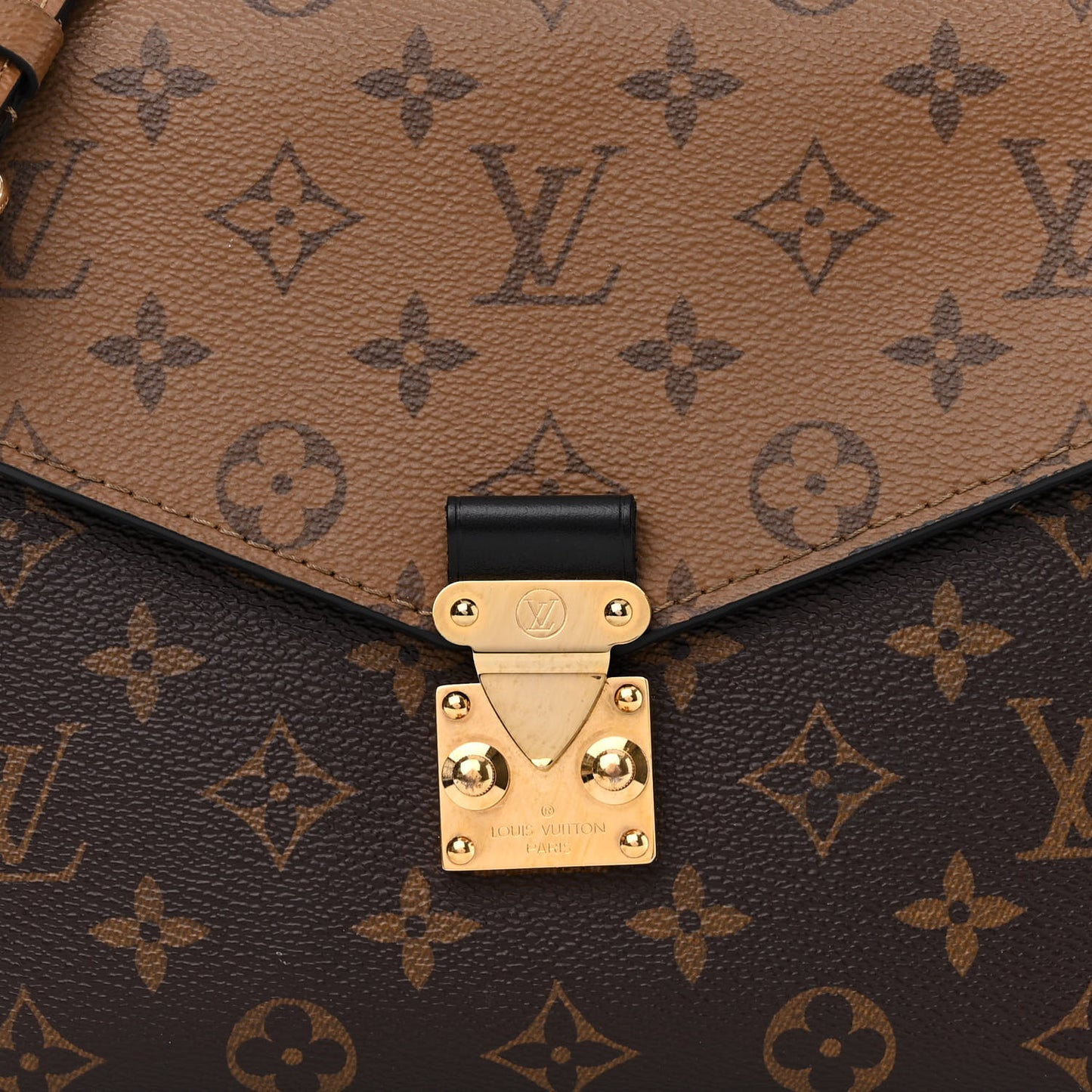 Reverse Monogram Pochette Metis