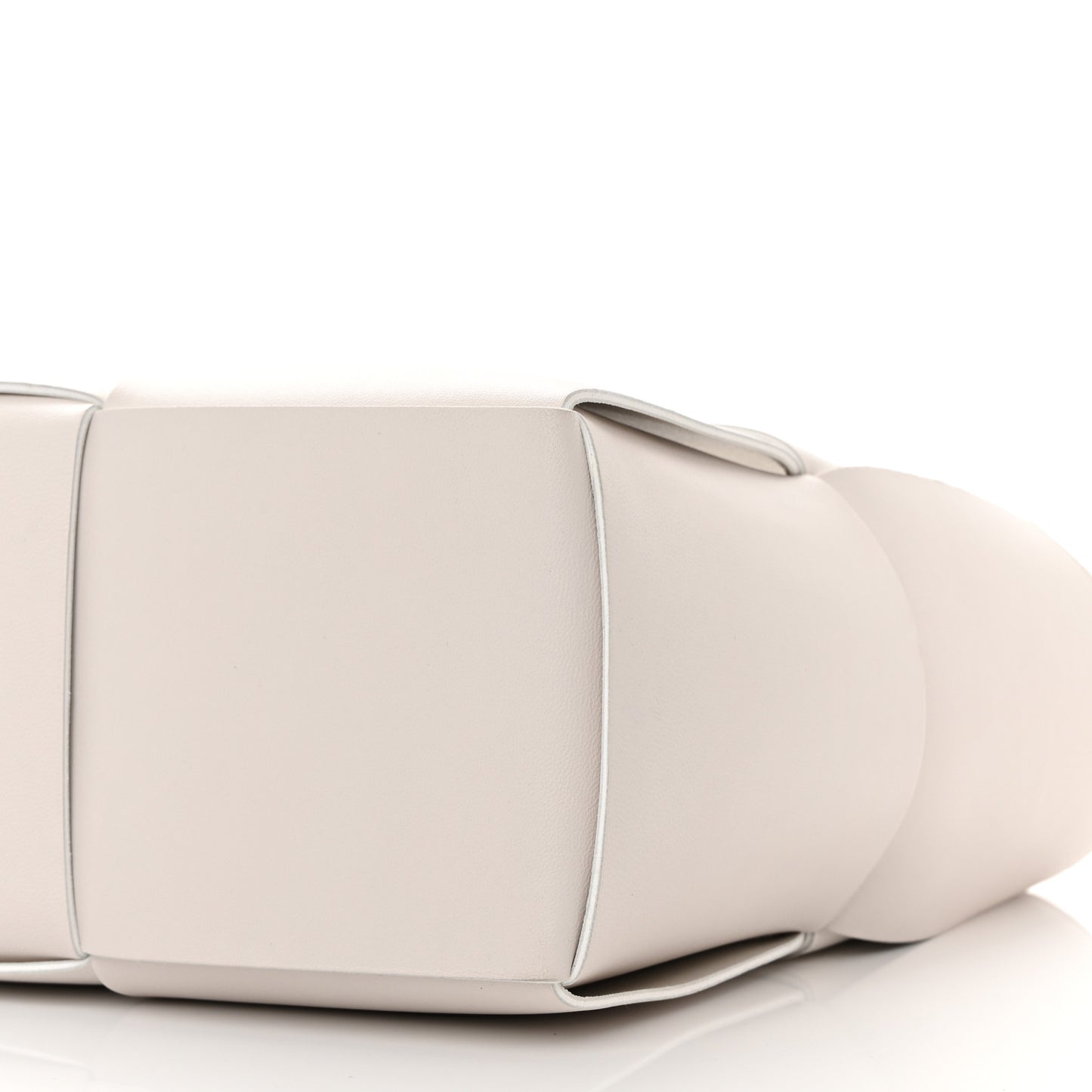 Nappa Maxi Intrecciato Medium Arco Tote White