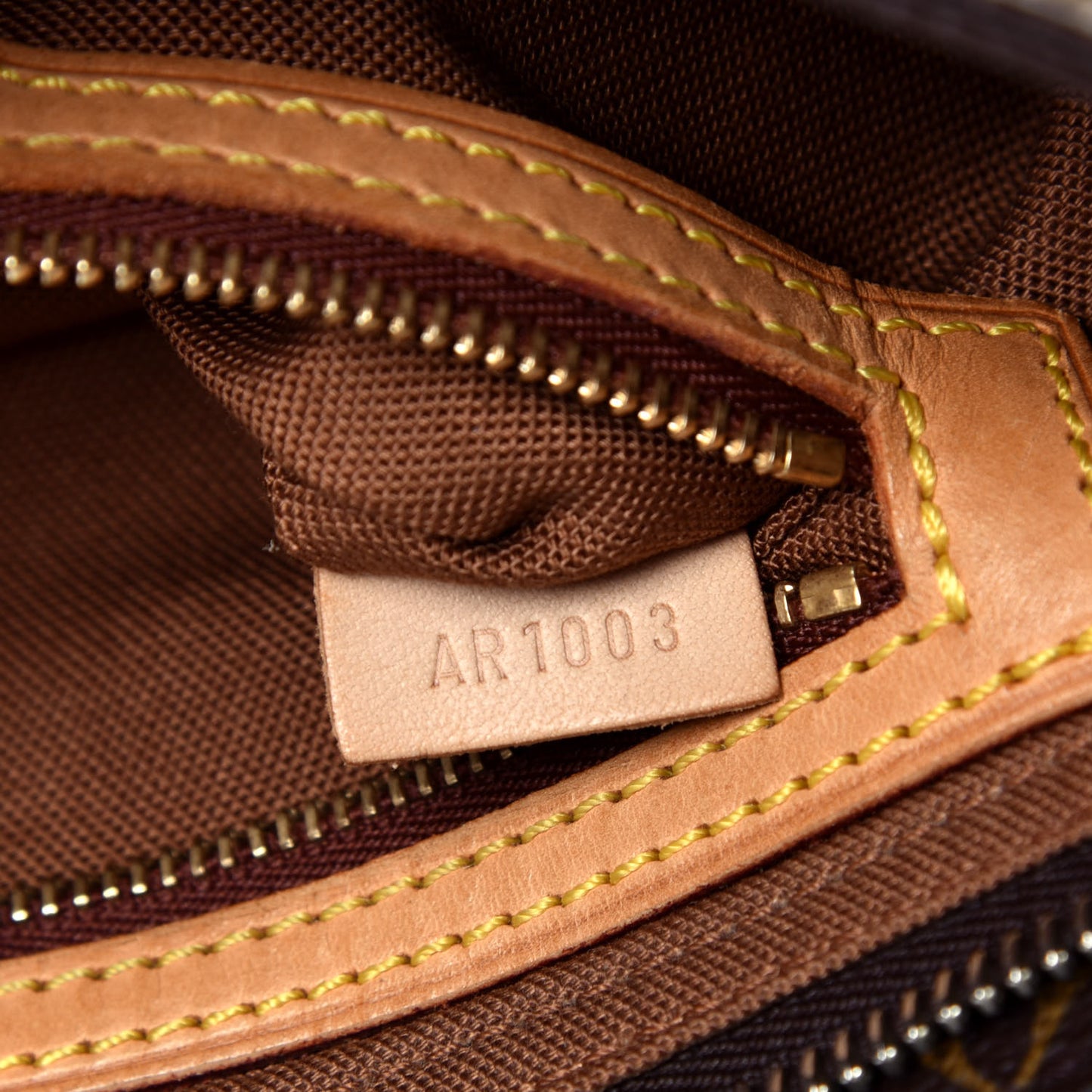 Monogram Trotteur