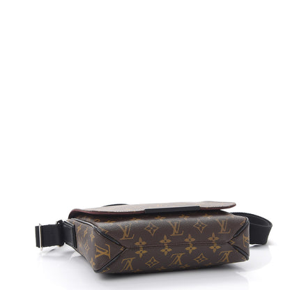 Louis Vuitton Monogram Macassar District PM 4 of 9