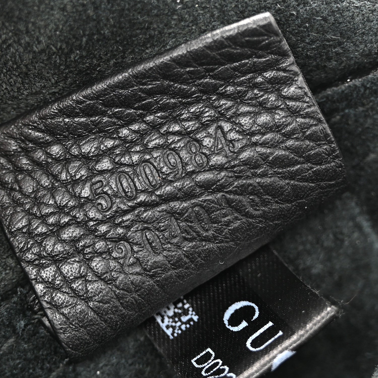 Gucci Pebbled Calfskin Large Logo Portfolio Clutch Black 14 of 16
