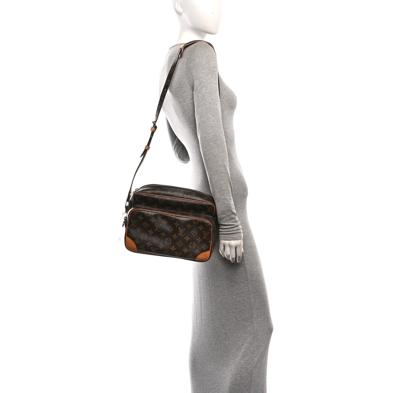 Louis Vuitton Monogram Nil 28 2 of 10