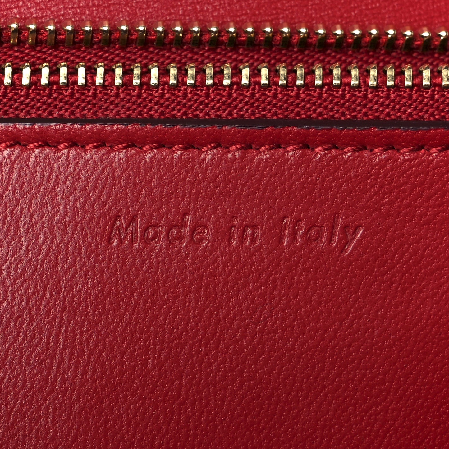 Box Calfskin Medium Classic Box Flap Bag Red