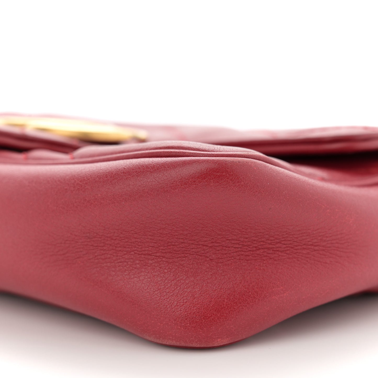 Calfskin Matelasse Super Mini GG Marmont Shoulder Bag Hibiscus Red