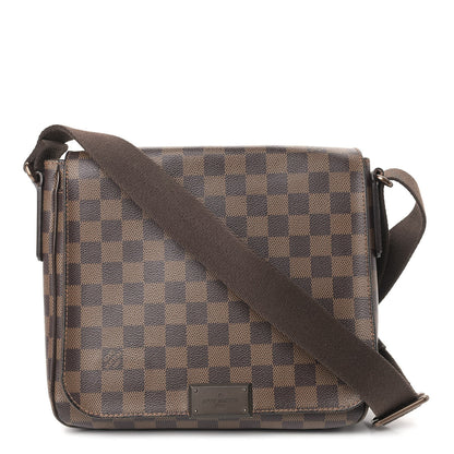 Louis Vuitton Damier Ebene District PM 1 of 9