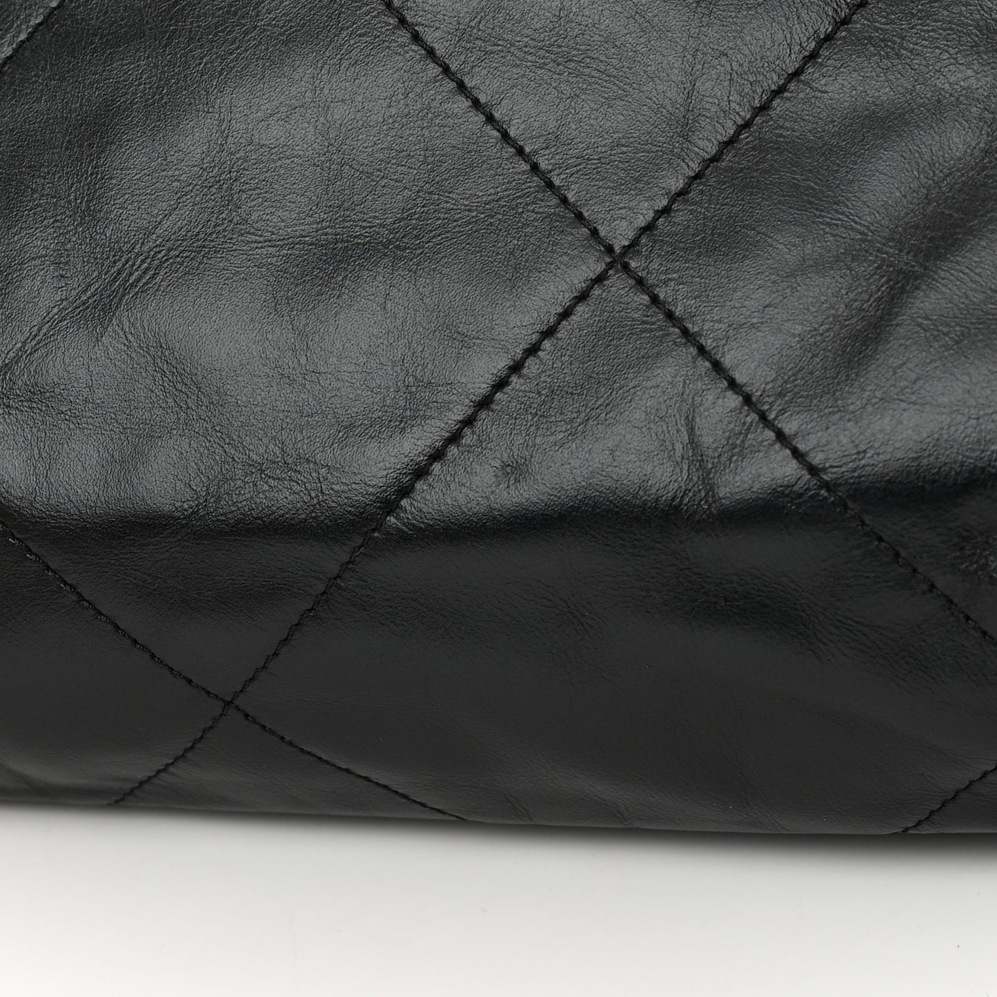 Shiny Calfskin Quilted Small Chanel 22 Black