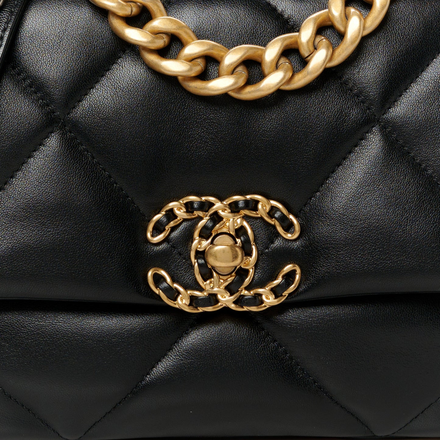 Lambskin Quilted Medium Chanel 19 Flap Black