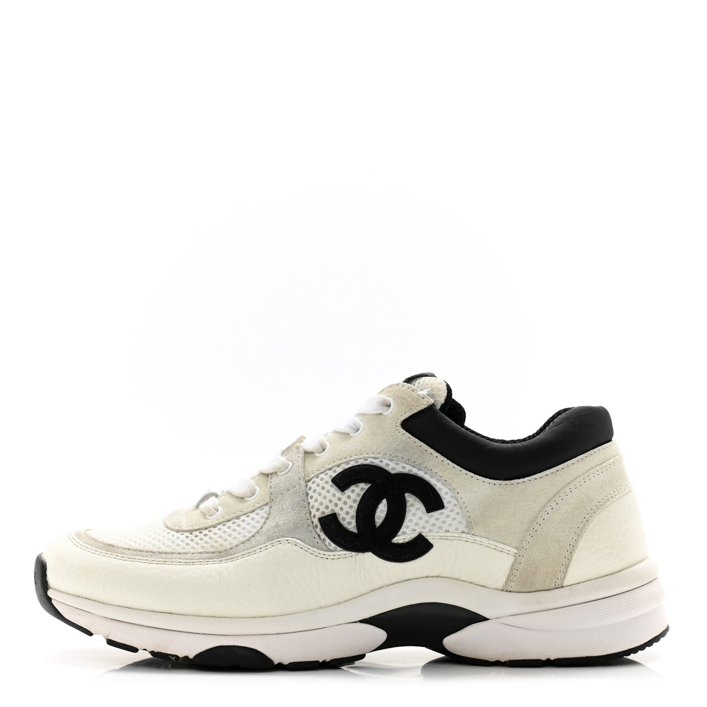 Mesh Suede Calfskin Grained Calfskin Womens CC Sneakers 39 White Black