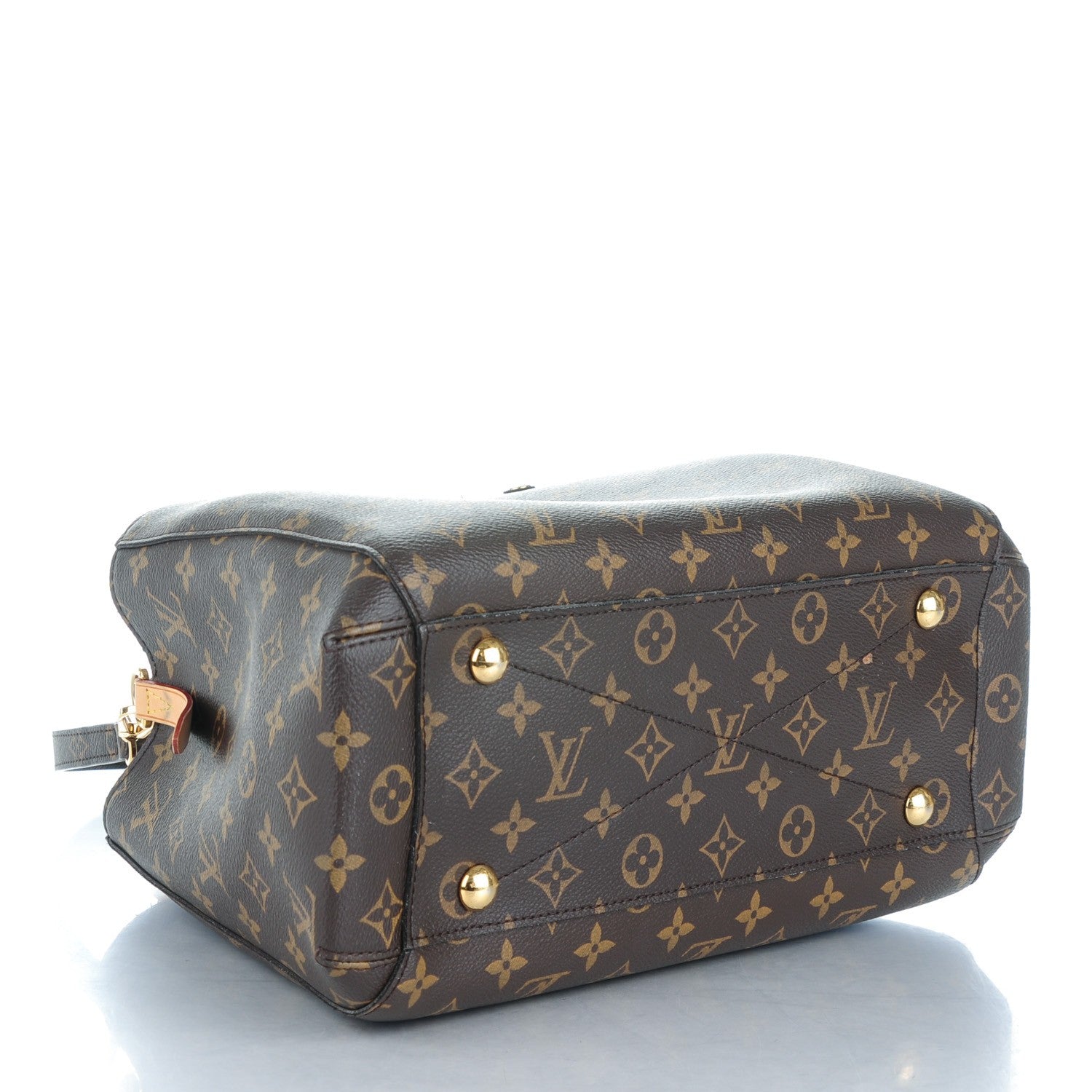 Louis Vuitton Monogram Montaigne MM 4 of 10