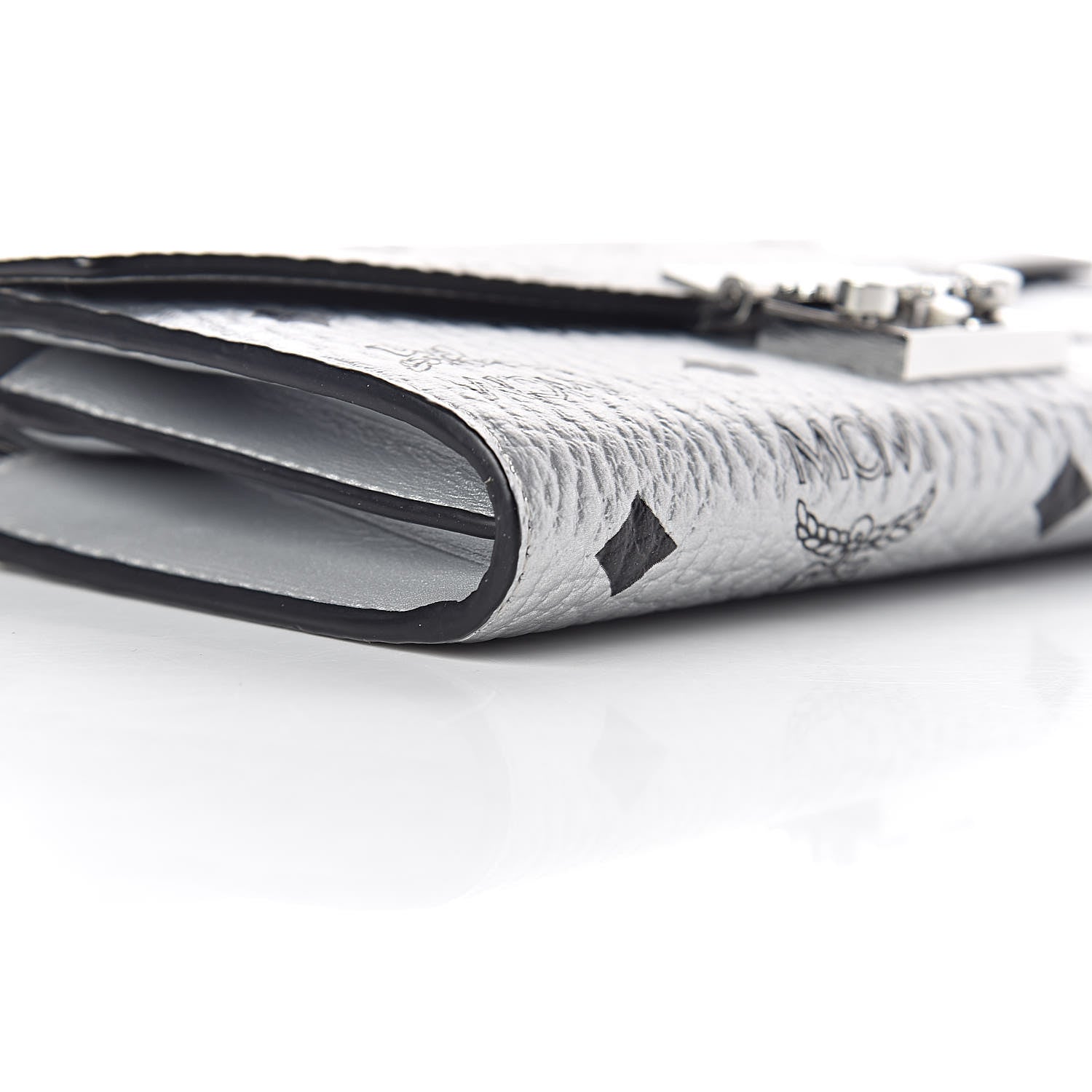 MCM Metallic Visetos Patricia Wallet On Chain Silver 7 of 9