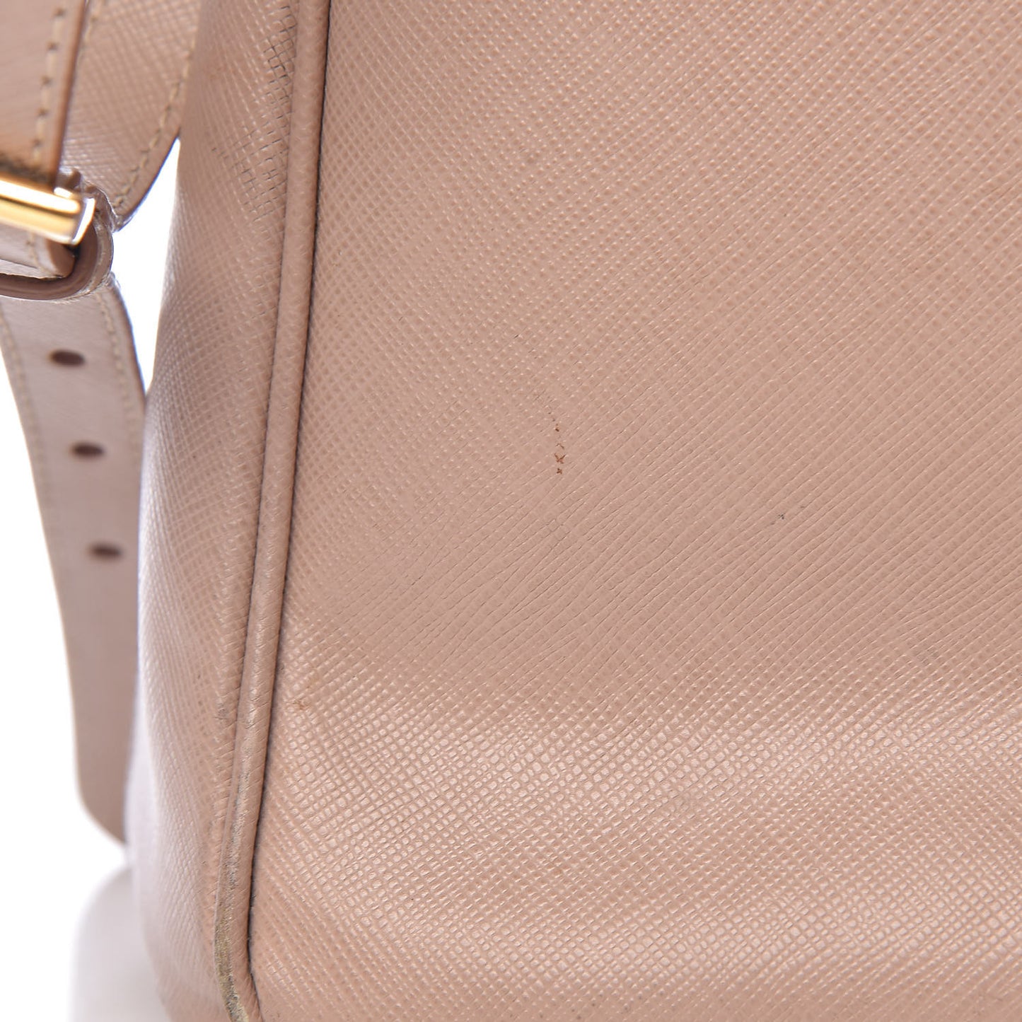 Saffiano Lux Medium Tote Cammeo