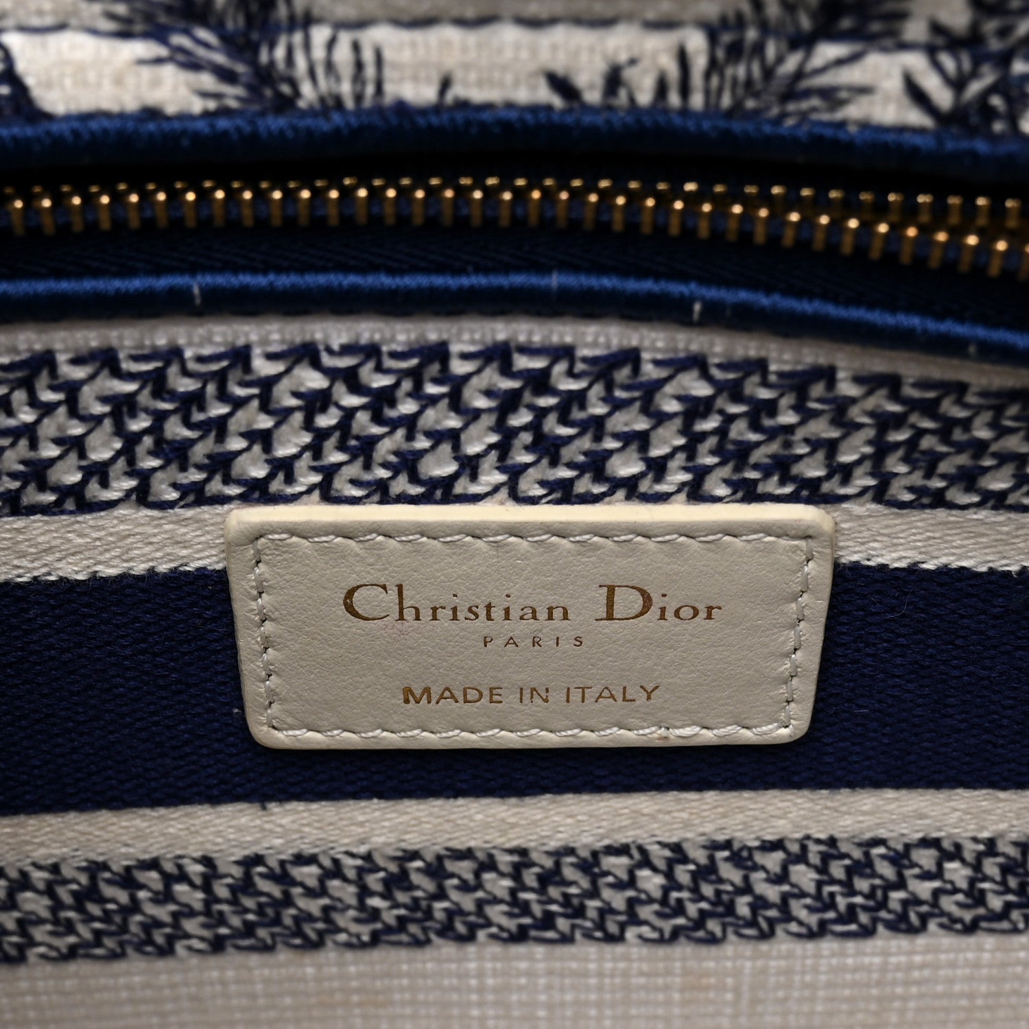 Christian Dior Canvas Embroidered Toile De Jouy Soleil Medium Lady D-Lite Blue 6 of 11
