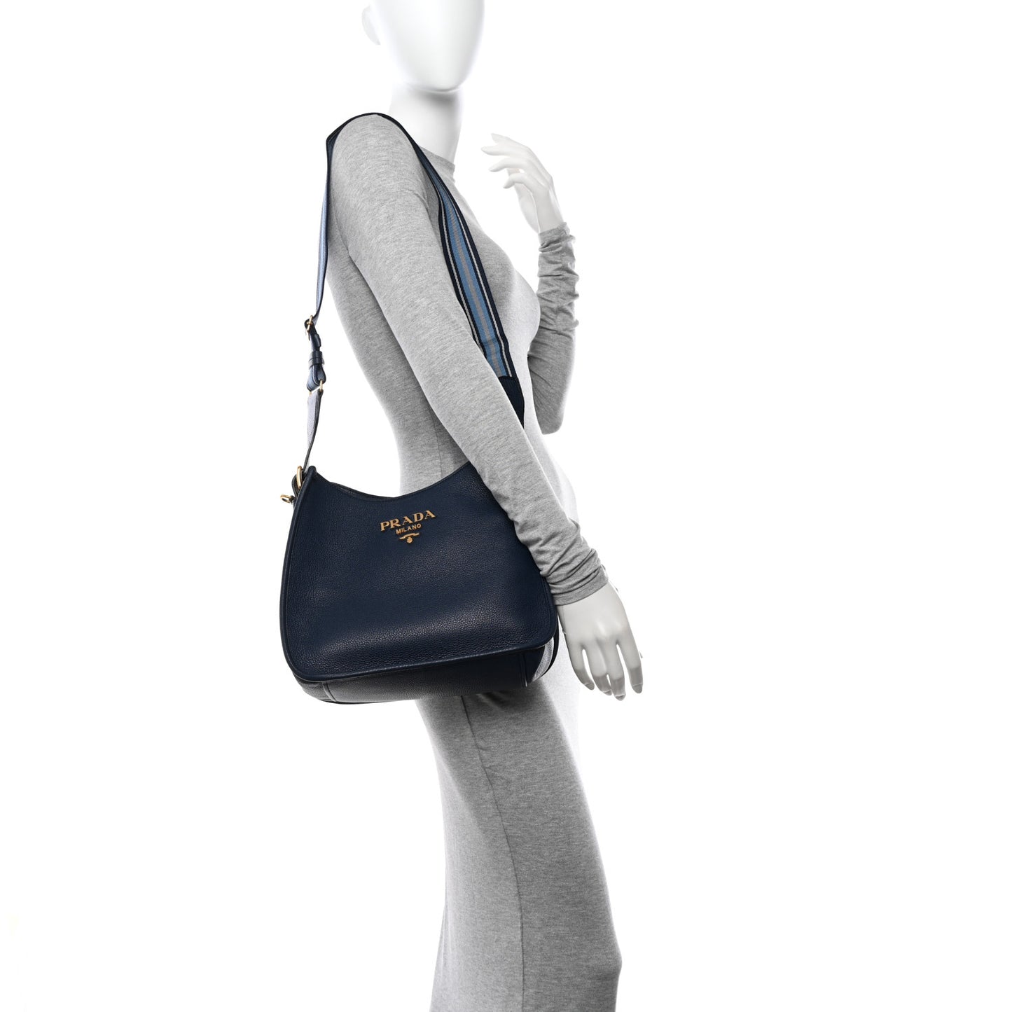 Vitello Daino Hobo Messenger Bag Baltico