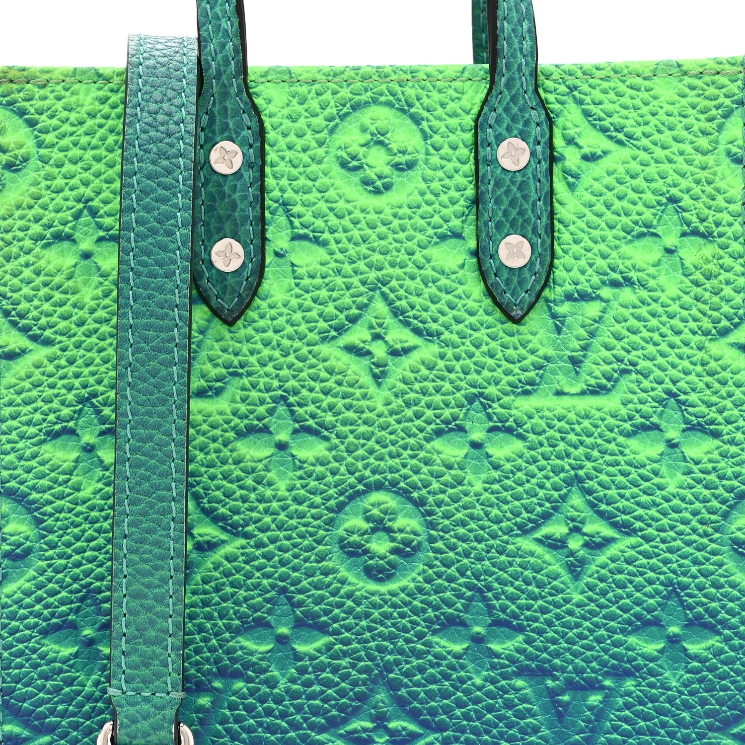 Louis Vuitton Taurillon Illusion Sac Plat XS Bleu Vert 7 of 9