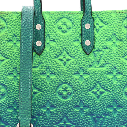 Louis Vuitton Taurillon Illusion Sac Plat XS Bleu Vert 7 of 9