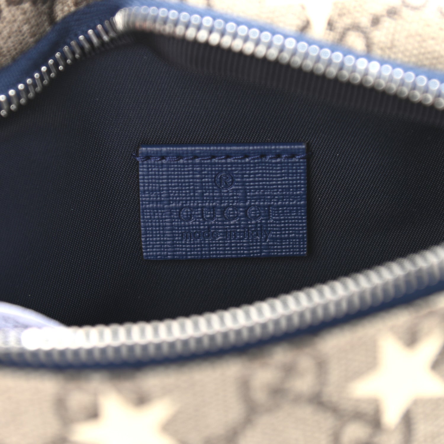 Gucci GG Supreme Monogram Stars Childrens Belt Bag 6 of 10