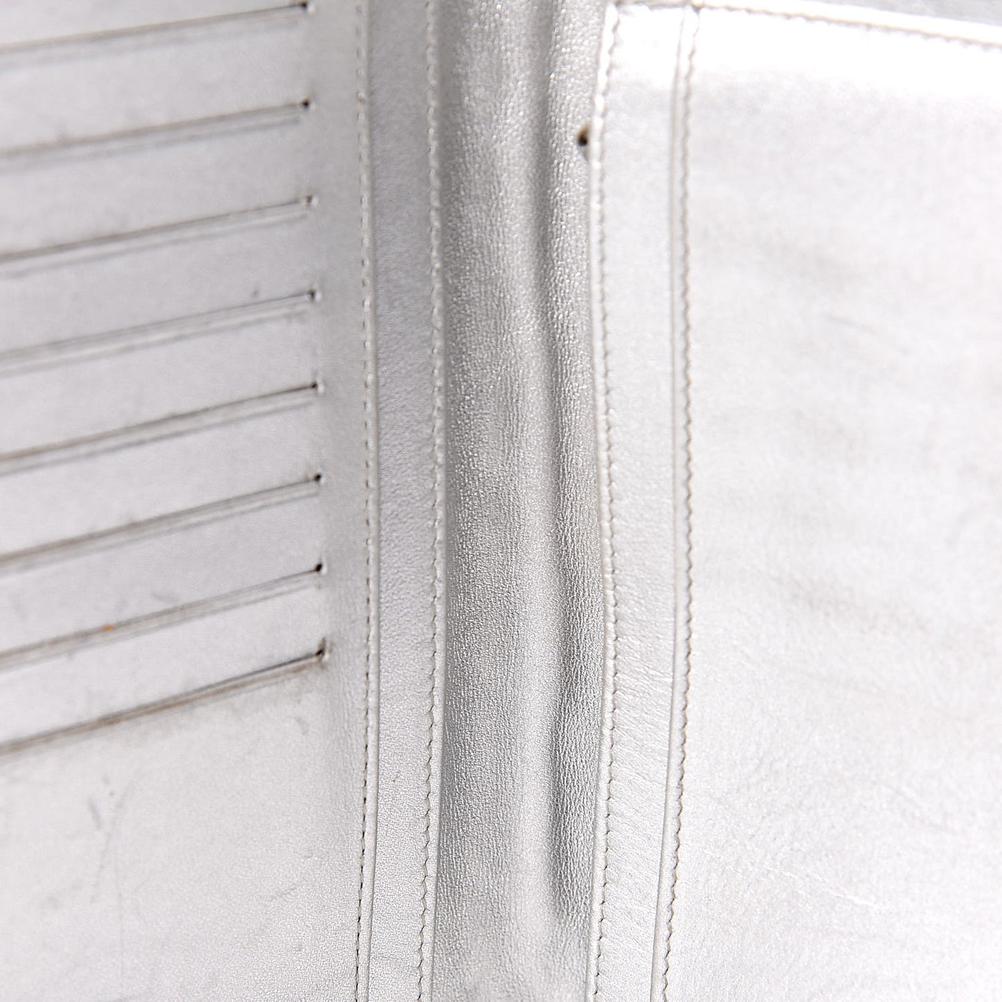 Metallic Lambskin Quilted Reissue Yen Wallet Silver