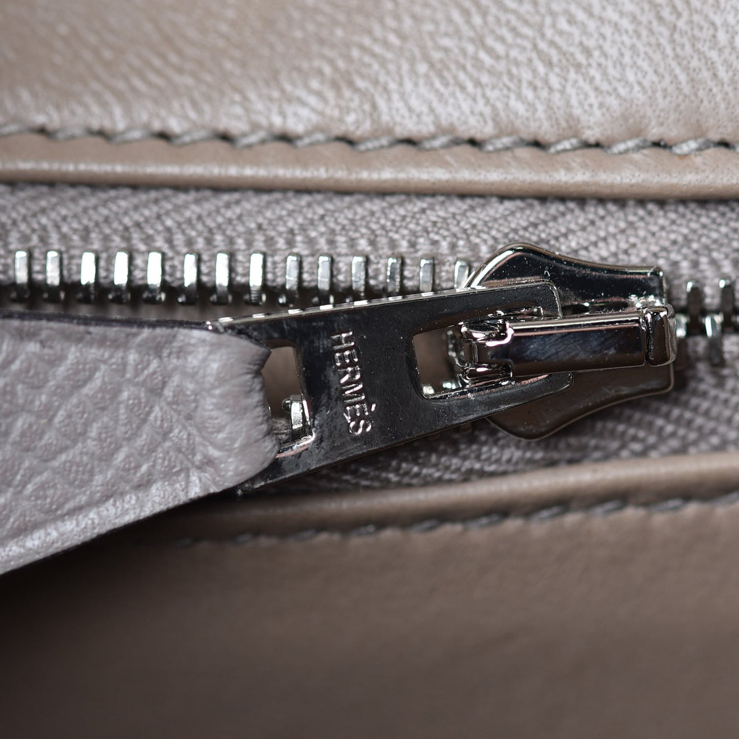 Epsom Constance 24 Gris Asphalte