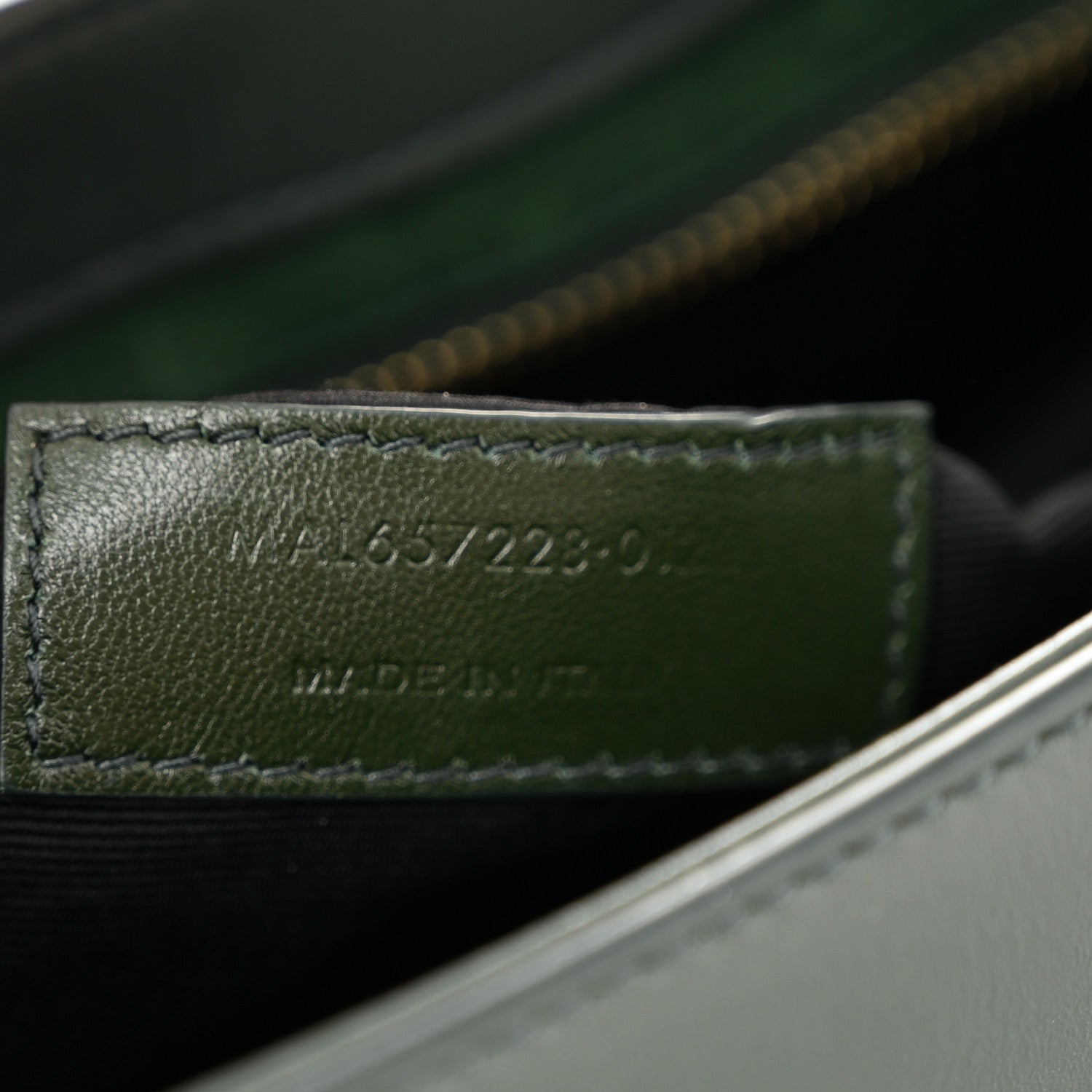 Saint Laurent Smooth Calfskin Le 5 A 7 Hobo Vert Fonce 7 of 12