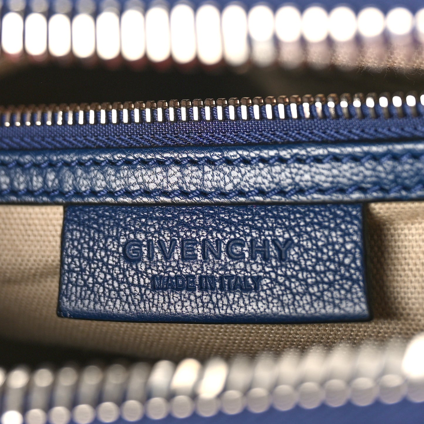 Sugar Goatskin Small Antigona Navy
