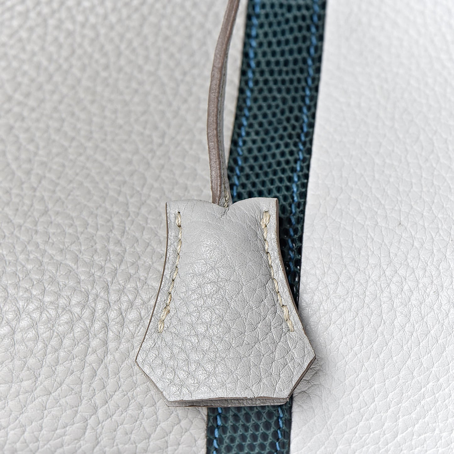 Taurillon Clemence Lizard Club Birkin 35 Gris Perle White Mykonos