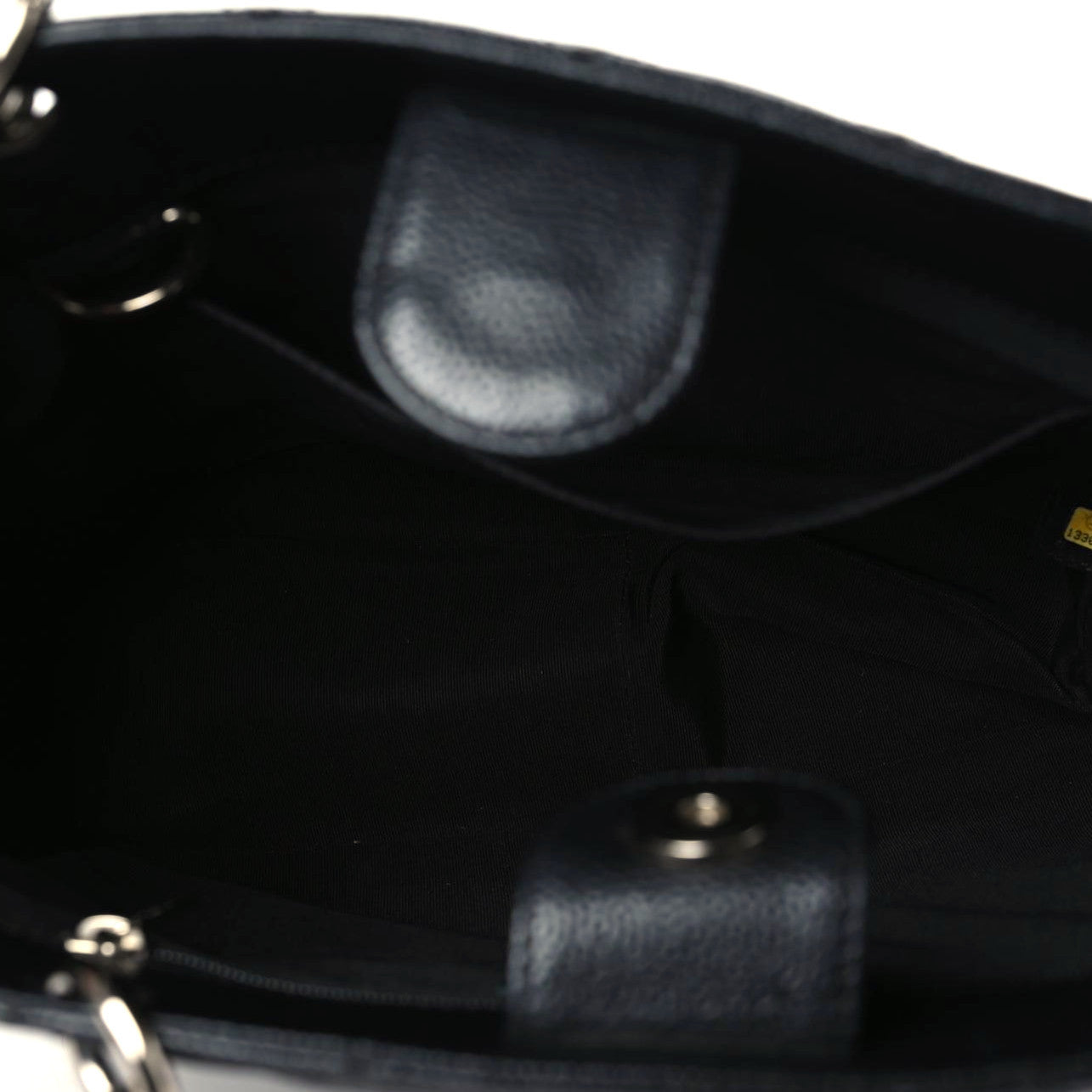 Caviar Quilted Petit Shopping Tote PST Black