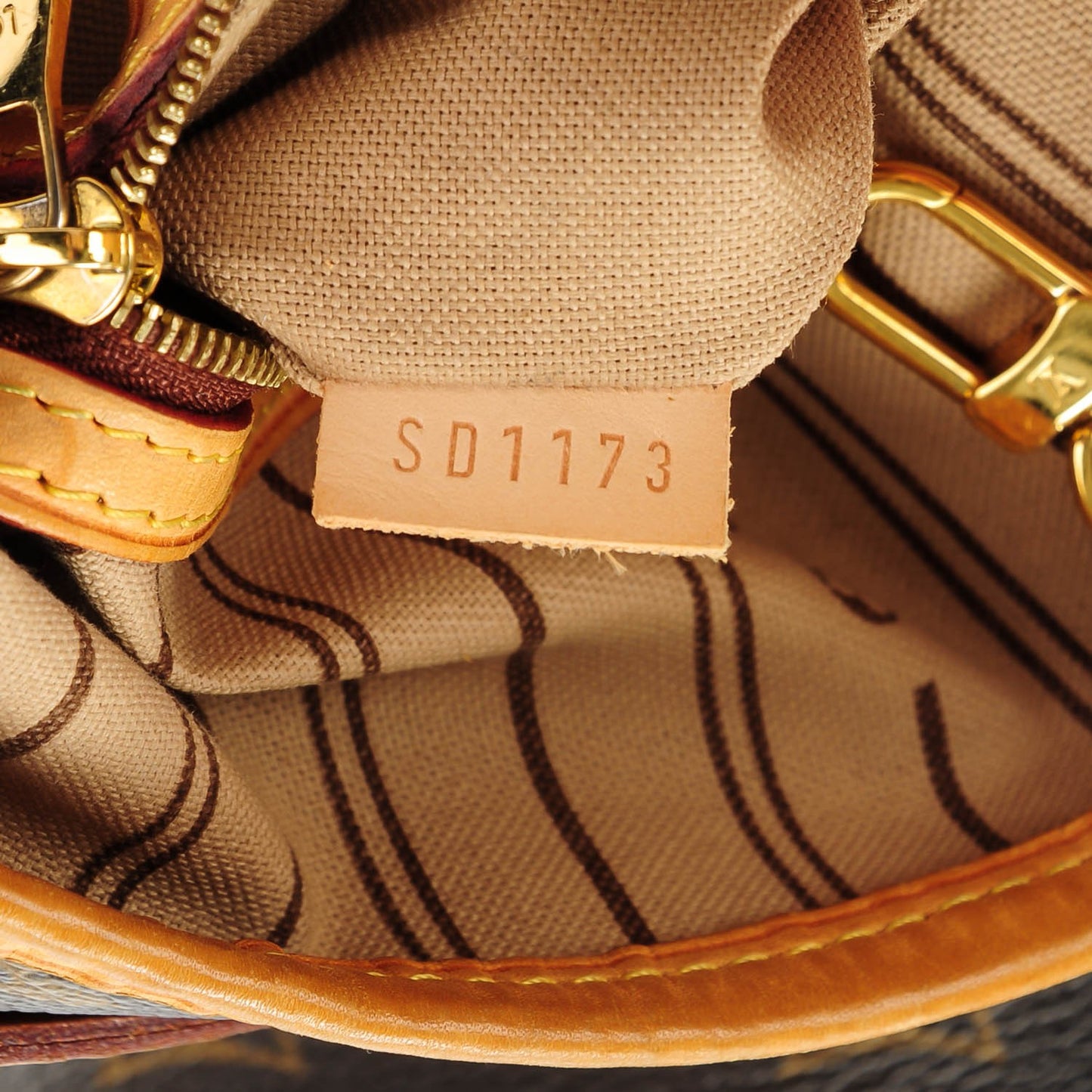 Monogram Delightful MM