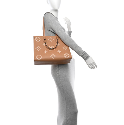 Louis Vuitton Empreinte Monogram Giant Onthego MM Arizona Creme 2 of 9