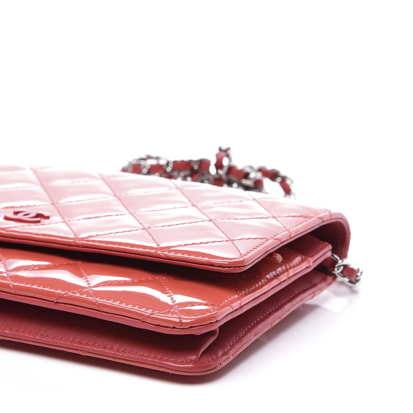 Patent Quilted Wallet On Chain WOC Dark Pink