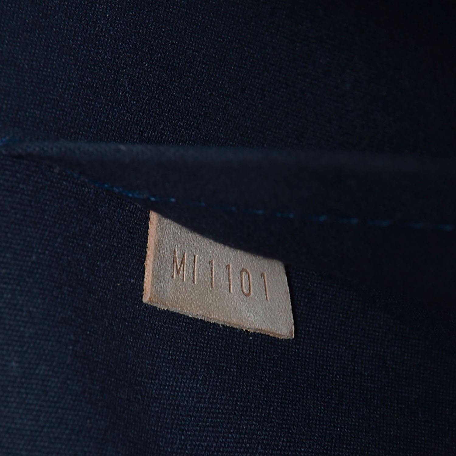 Louis Vuitton Vernis Alma GM Blue Infini 7 of 7