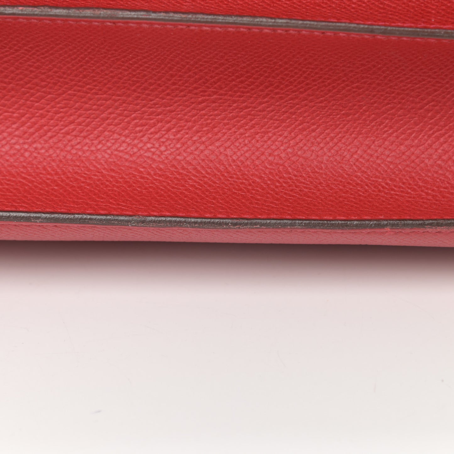 Epsom Constance 24 Rouge Casaque