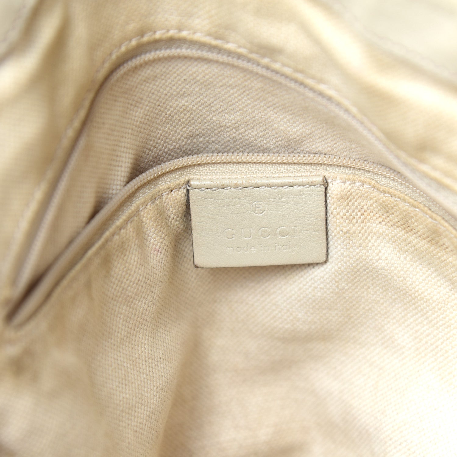 Gucci Monogram Margaux Calfskin Medium Sukey Top Handle Bag Beige Ebony Mystic White 6 of 13