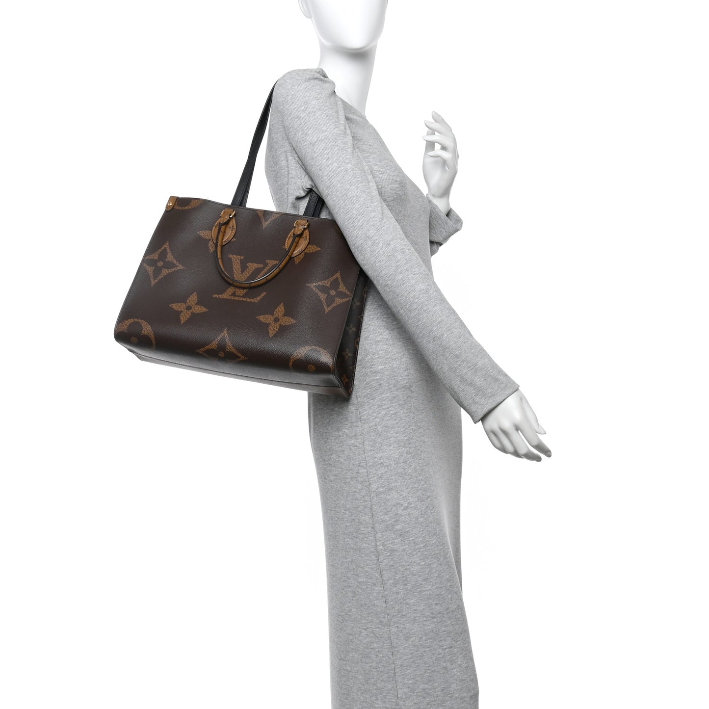 Reverse Monogram Giant Onthego MM