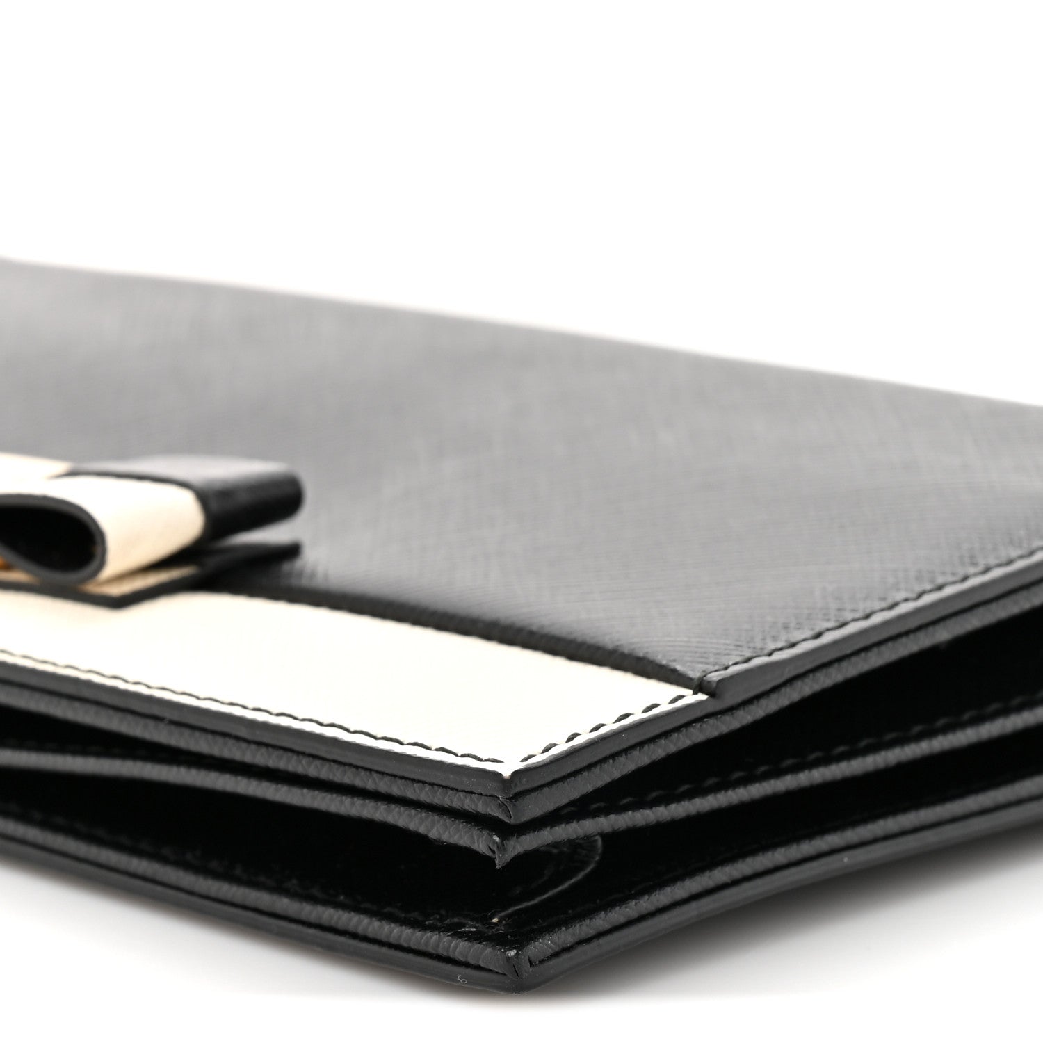 Salvatore Ferragamo Hammered Calfskin Vara Bow Chain Wallet Black White 9 of 11