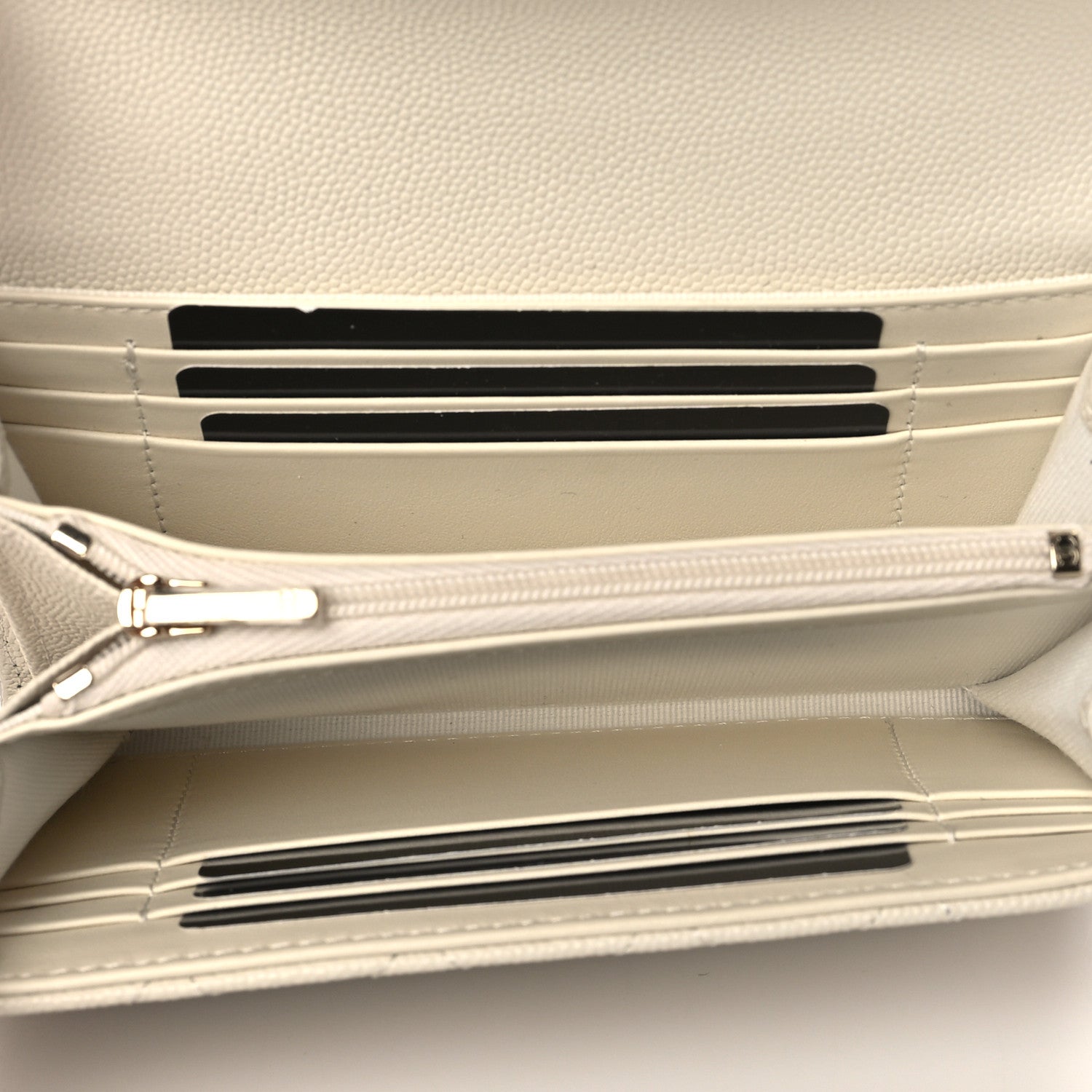 Chanel Caviar Quilted Medium Flap Wallet White 5 of 9
