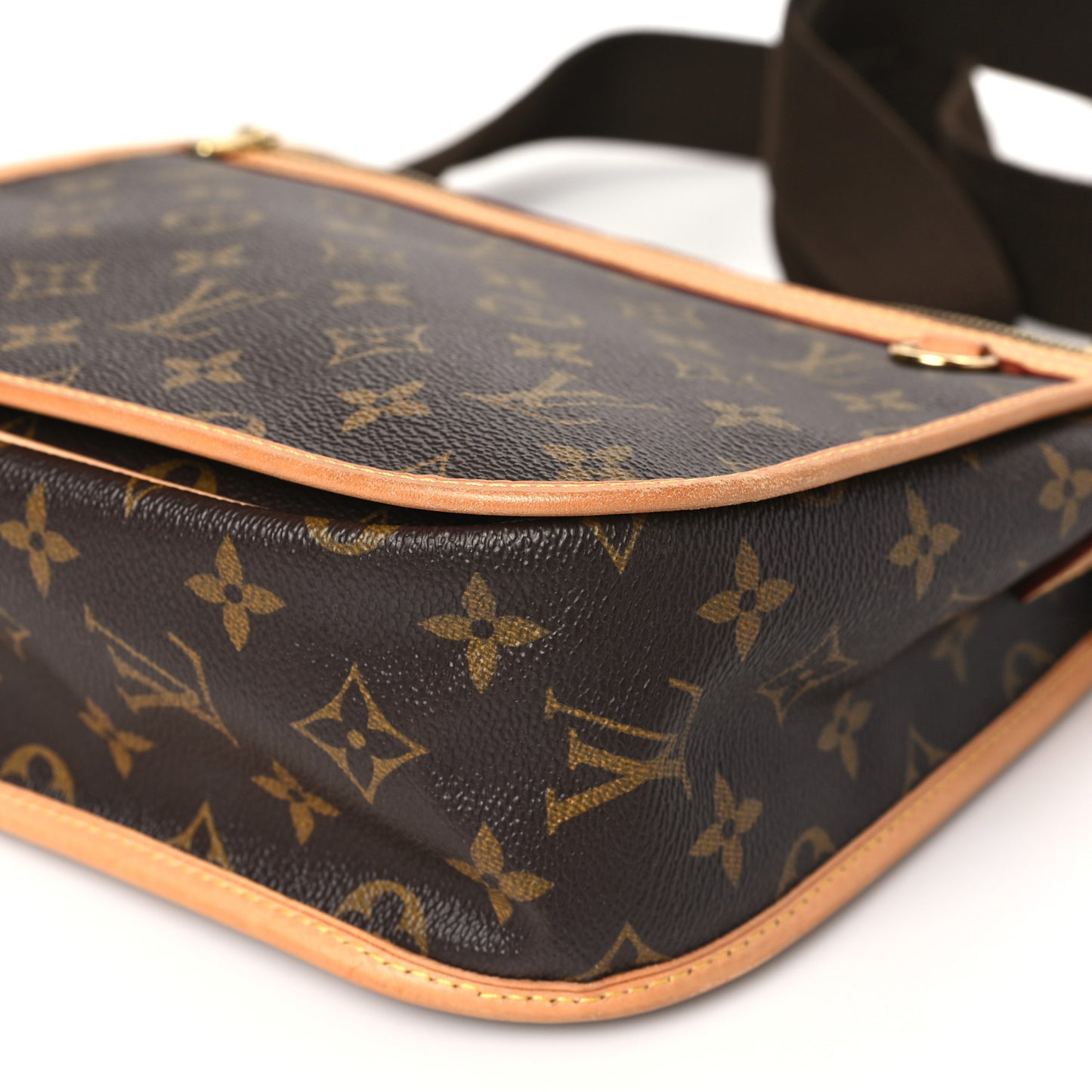 Monogram Bosphore PM Messenger