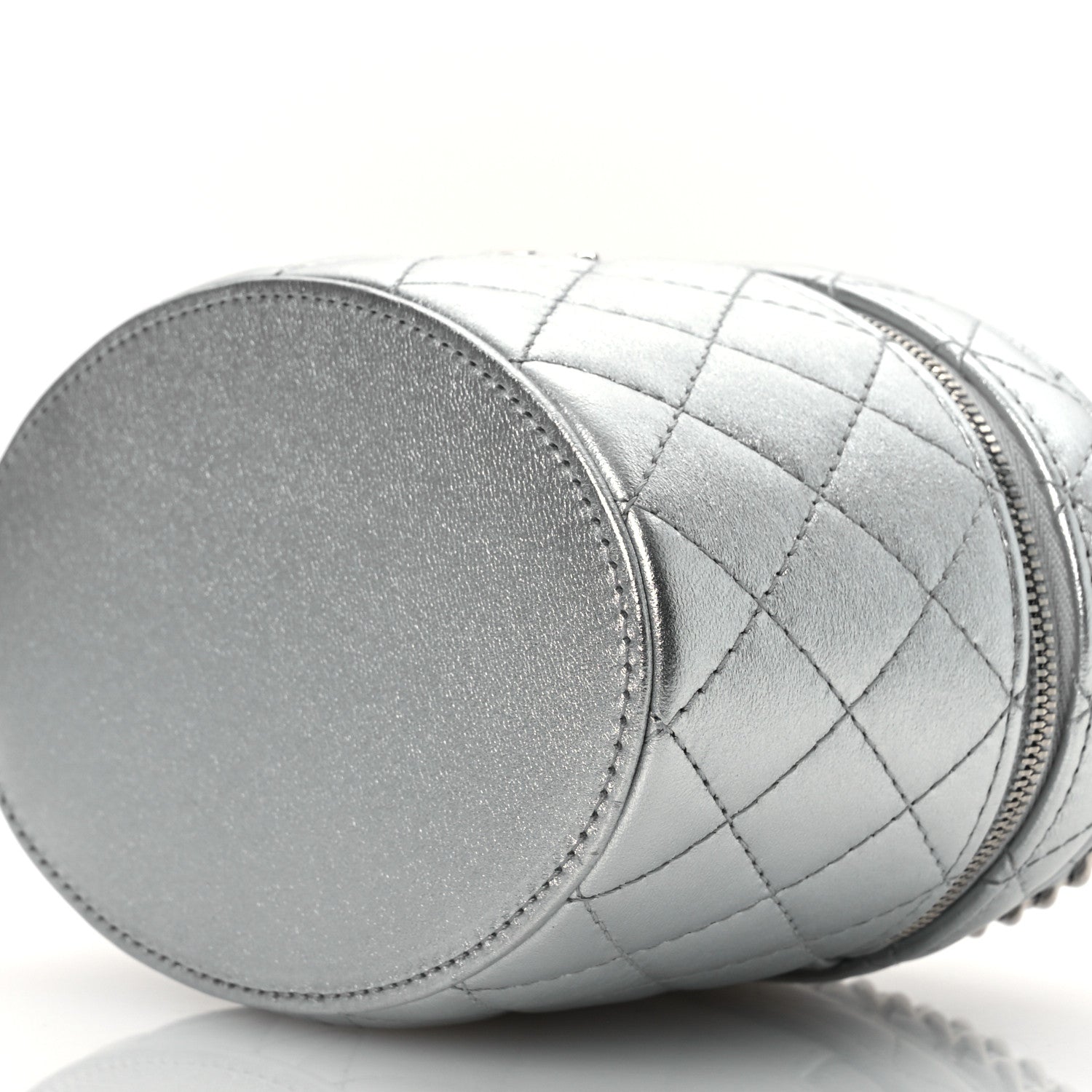 Chanel Metallic Calfskin Quilted Fancy Box Vanity Case With Chain Silver 10 of 11
