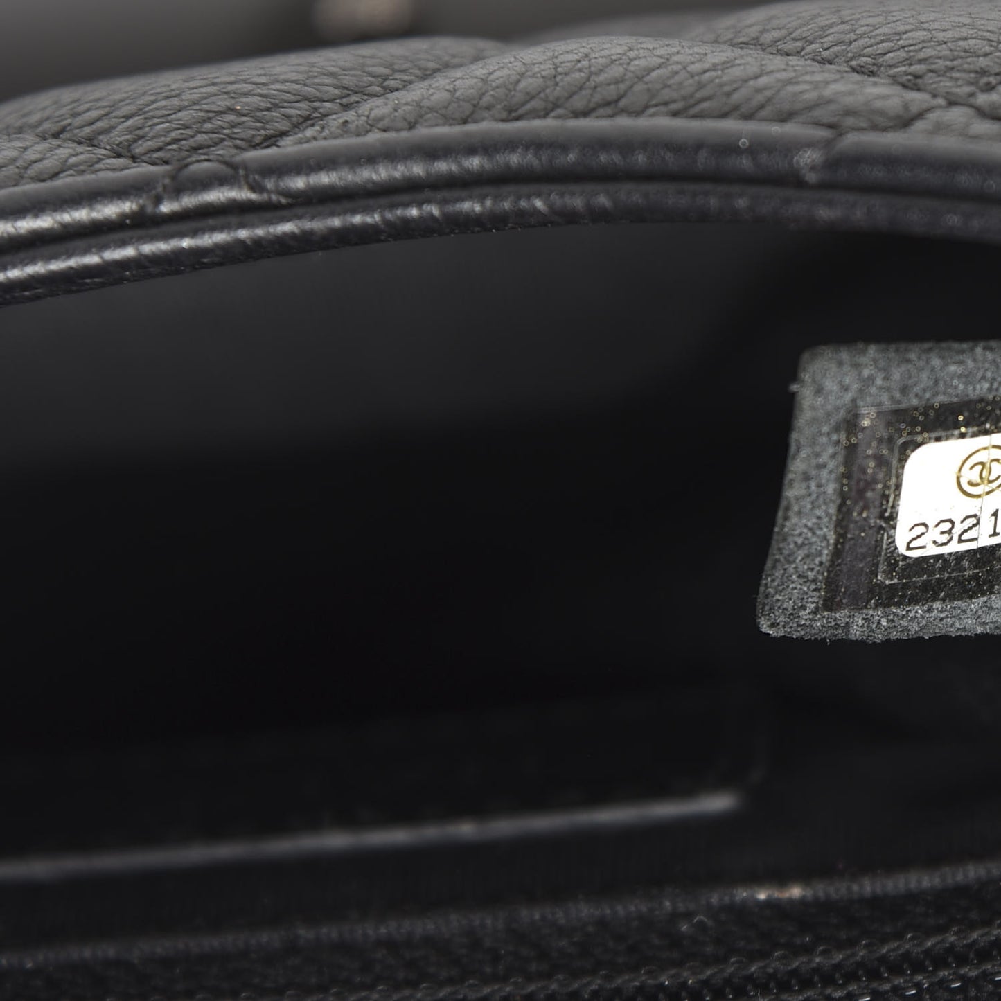 Calfskin Quilted Small Casual Pocket Messenger Flap Black