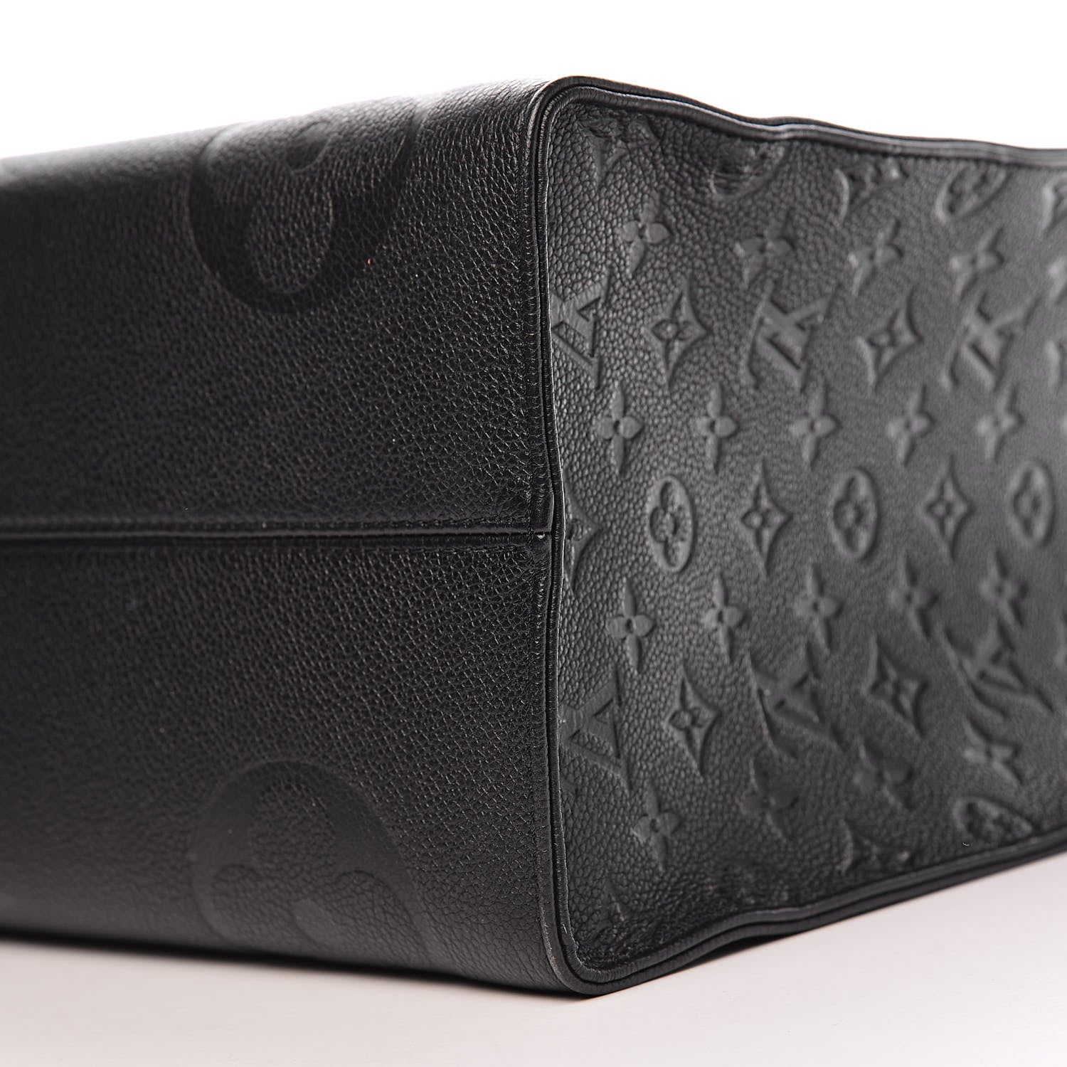 Louis Vuitton Empreinte Monogram Giant Onthego GM Black 9 of 10