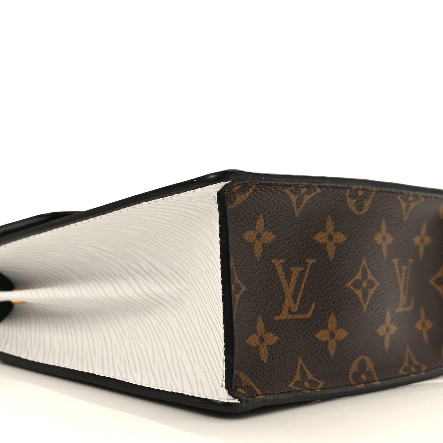 Vernis Epi Monogram Spring Street Black
