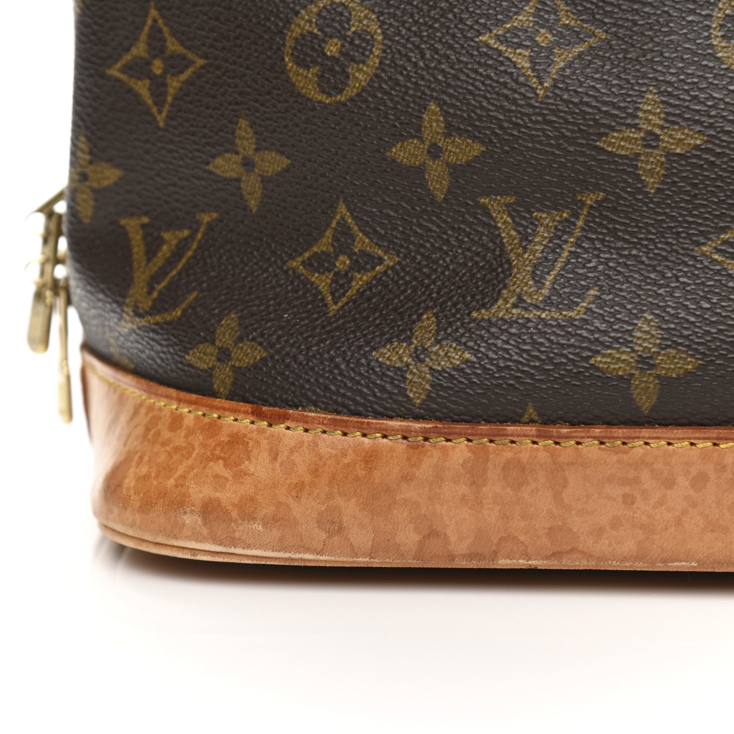 Louis Vuitton Monogram Alma PM 14 of 21