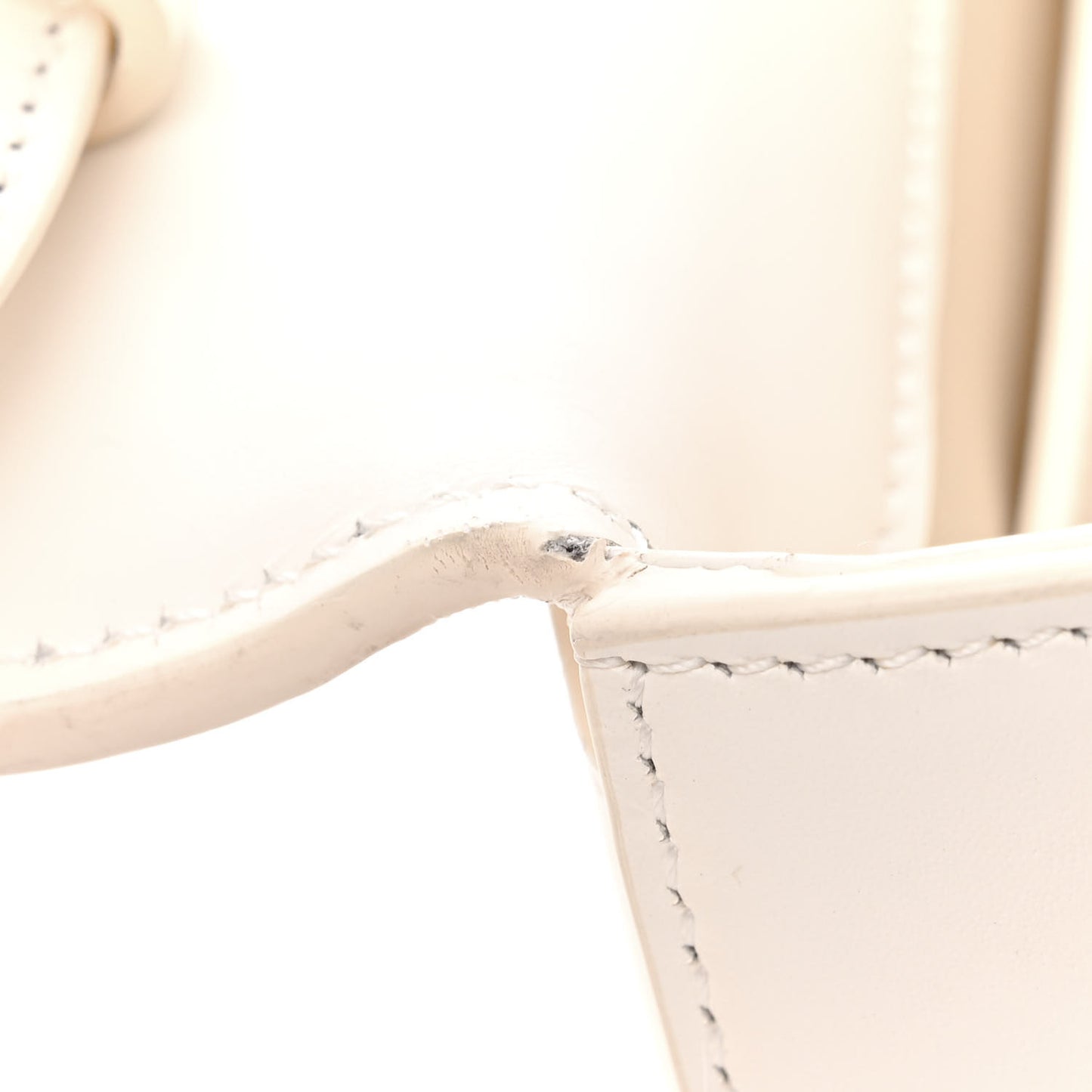 Box Calfskin Medium 4G Shoulder Bag Ivory