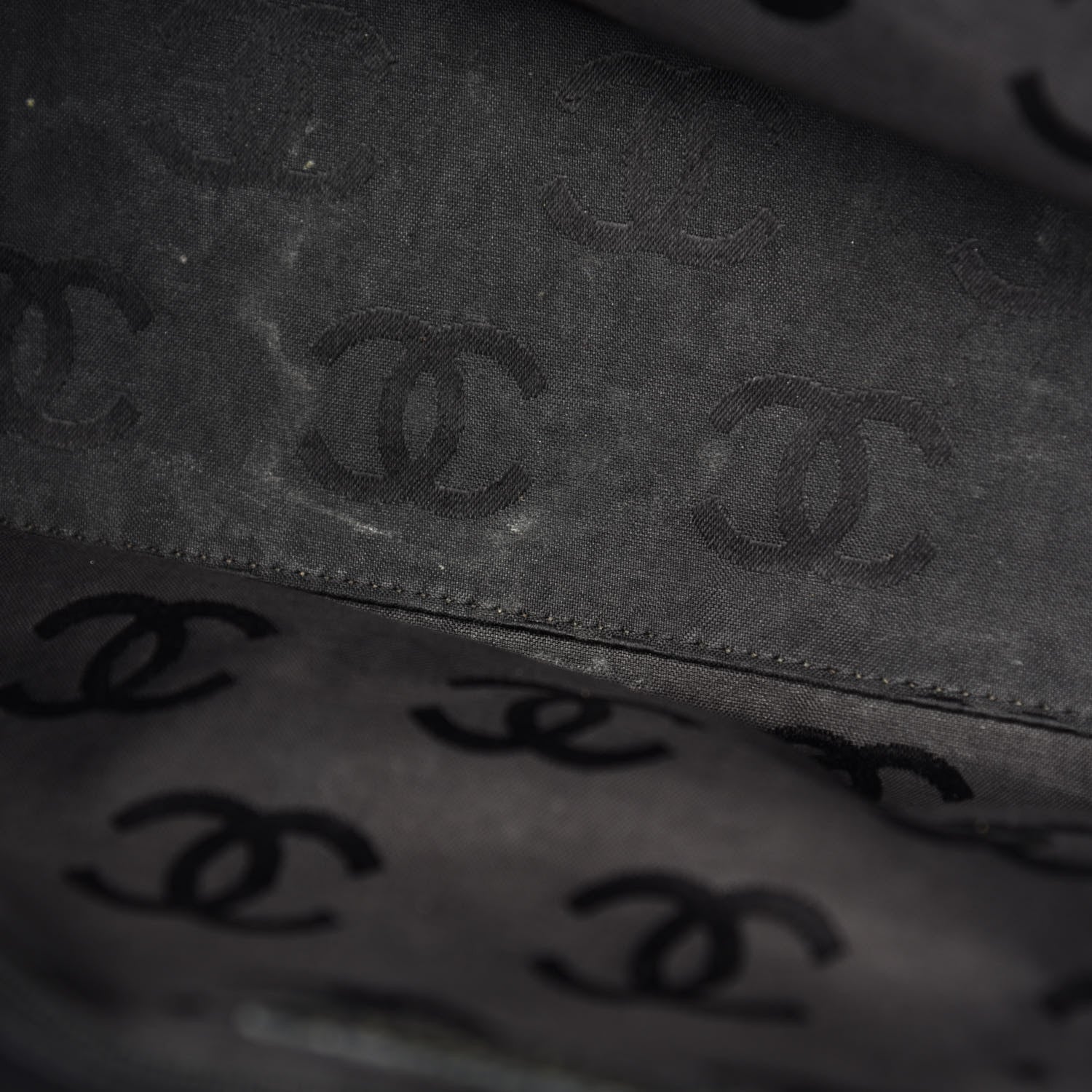 Chanel Calfskin Contrast Stitch Surpique Tote Black 11 of 15
