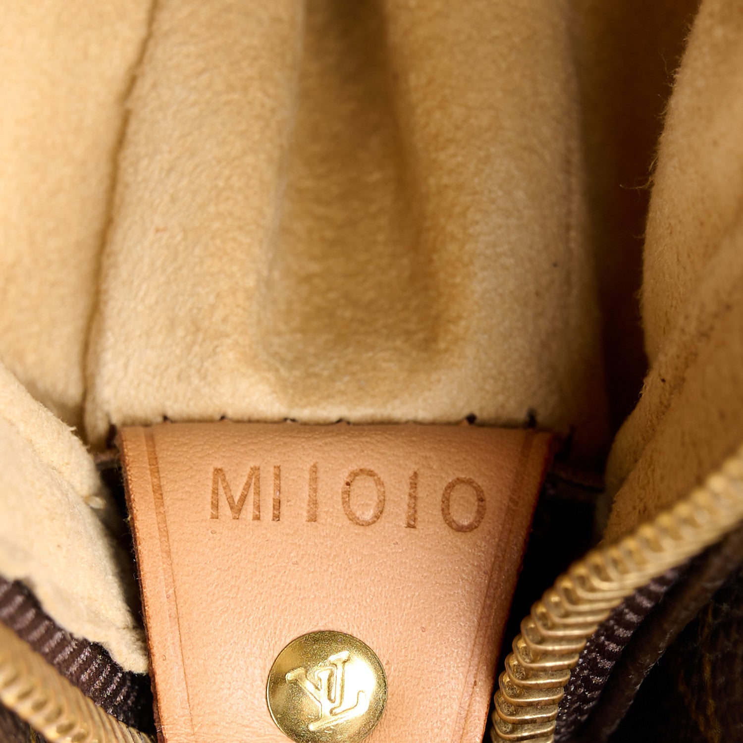 Louis Vuitton Monogram Looping GM 7 of 10