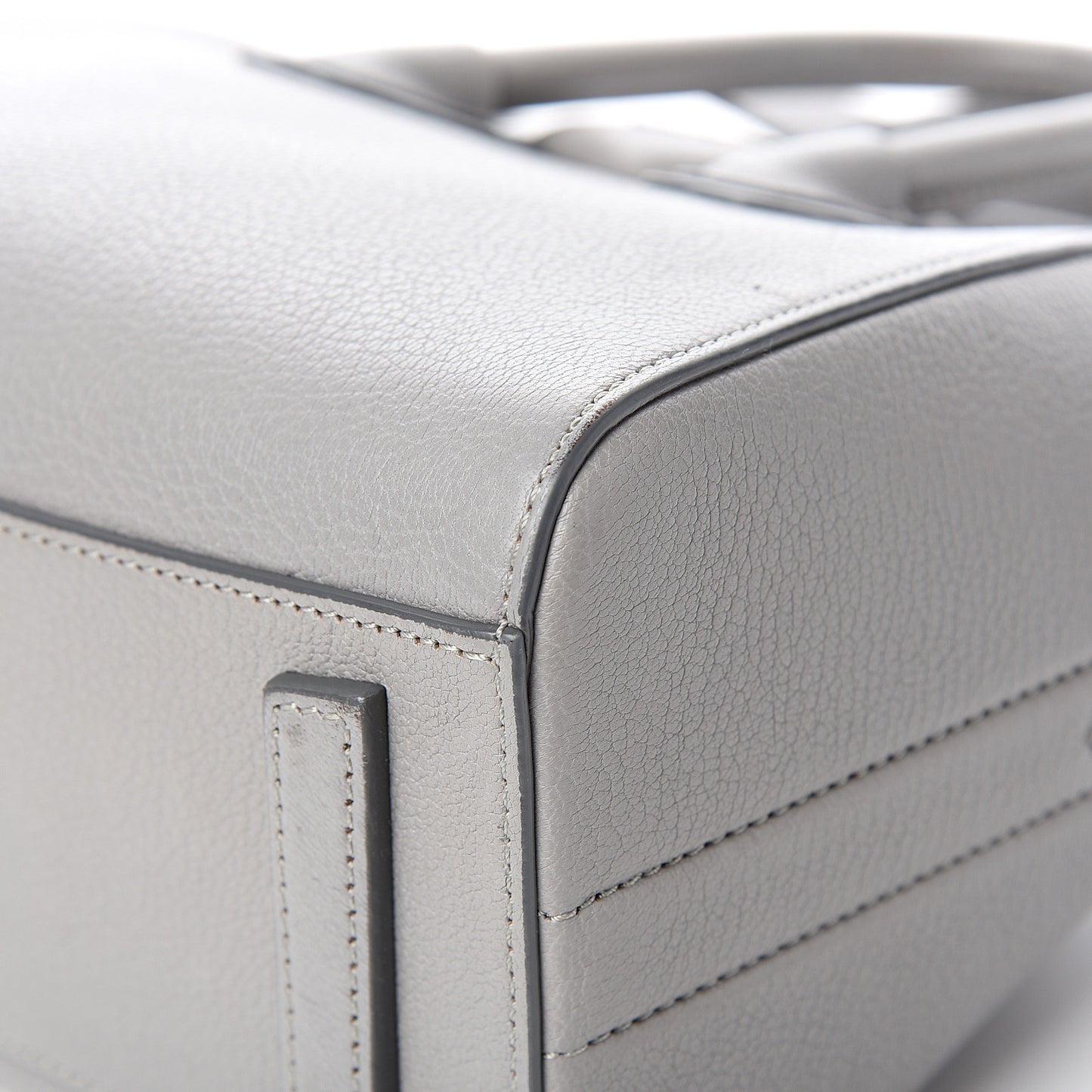 Sugar Goatskin Mini Antigona Pearl Grey